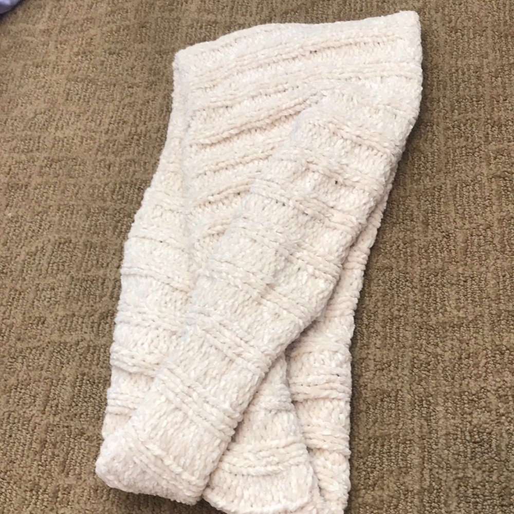 cream colored O scarf